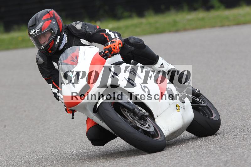 /Archiv-2025/10 23.04.2025 Cornu Master School ADR/rot-rouge/17